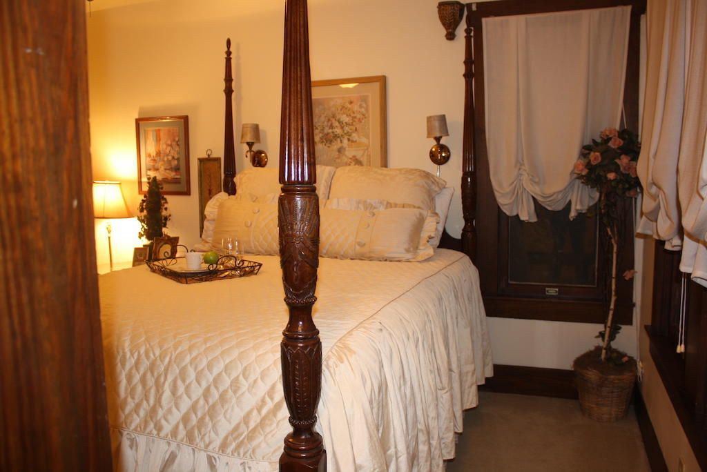 Crystal River Inn San Marcos Ruang foto