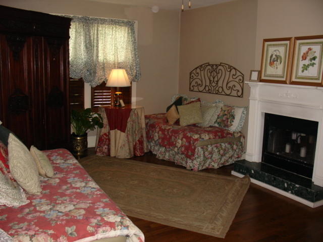 Crystal River Inn San Marcos Ruang foto